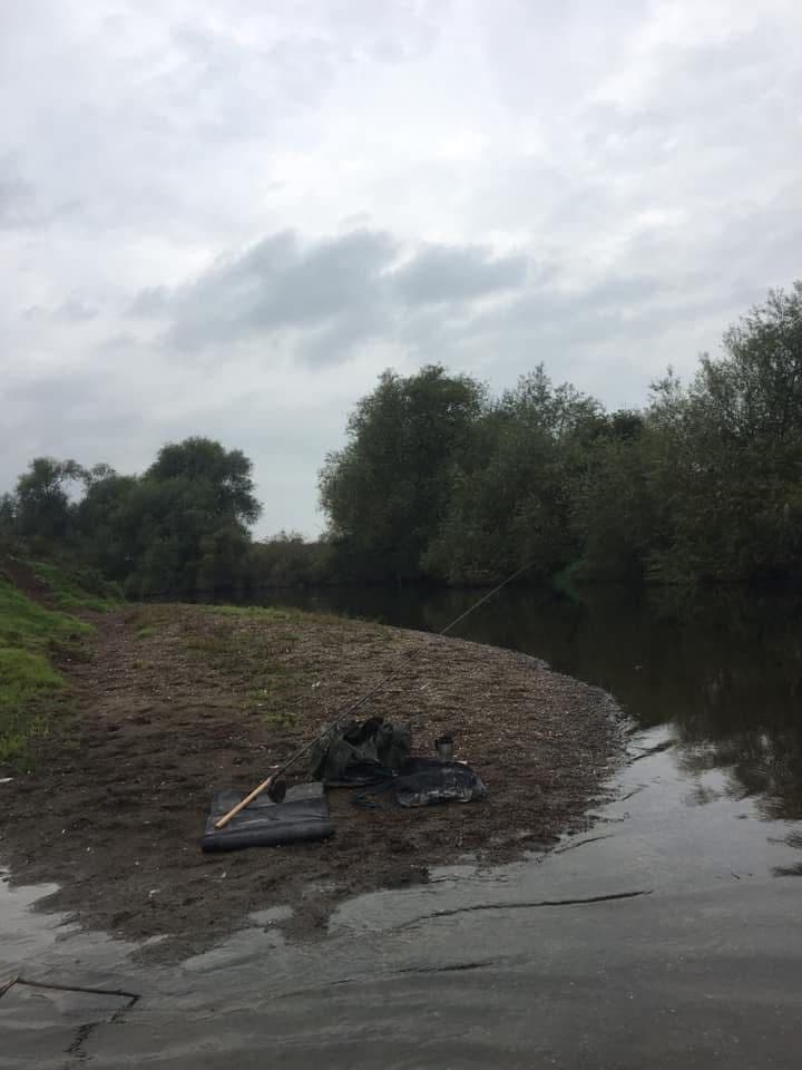 Dee - Worthenbury photo 2