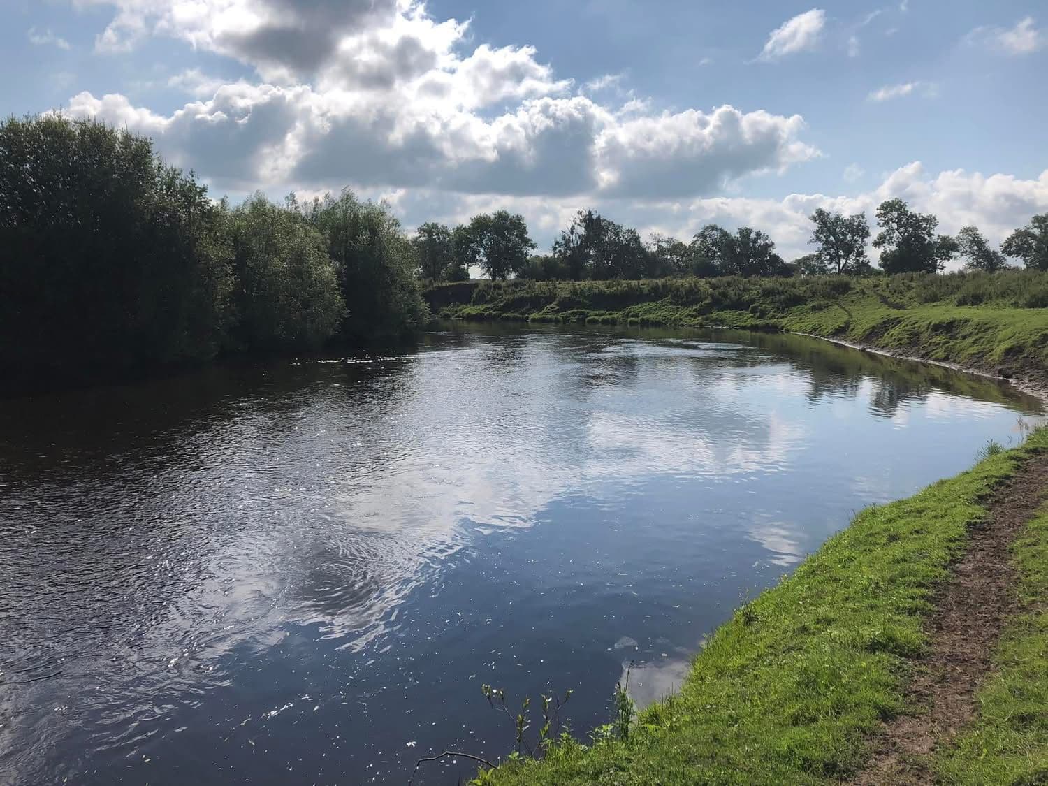 Dee - Worthenbury photo 4